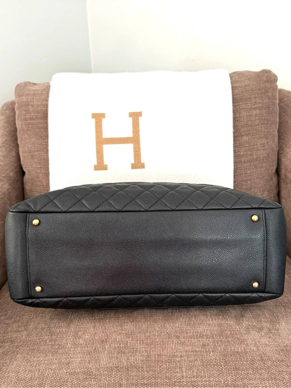 CHANEL authentic caviar